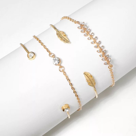 ⚜️[𝟯/$𝟮𝟴]⚜️4 Layered Gold Crystal Bracelets NEW - Picture 5 of 7